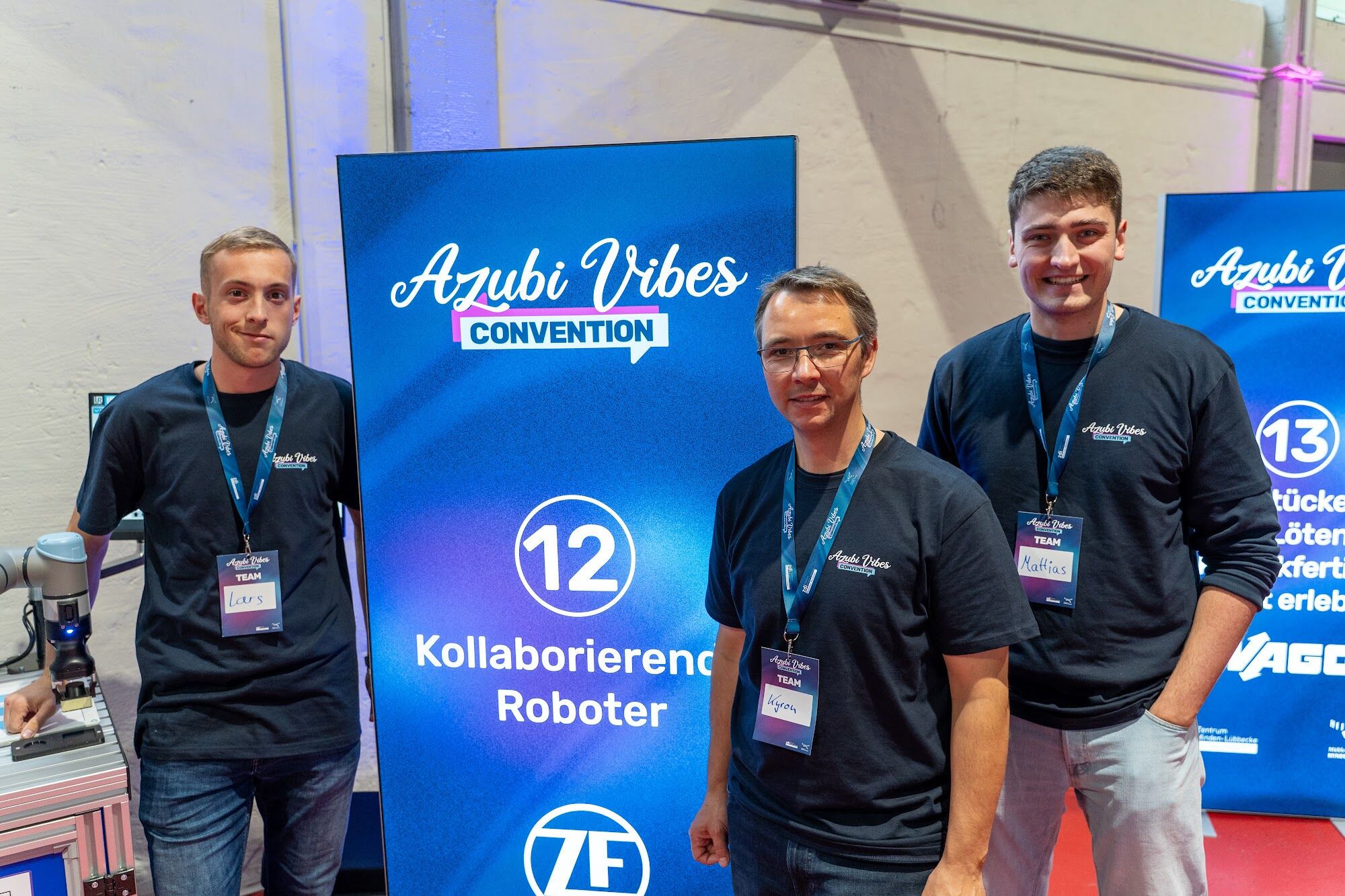 Team von ZF am Roll-up Kollaborierende Roboter