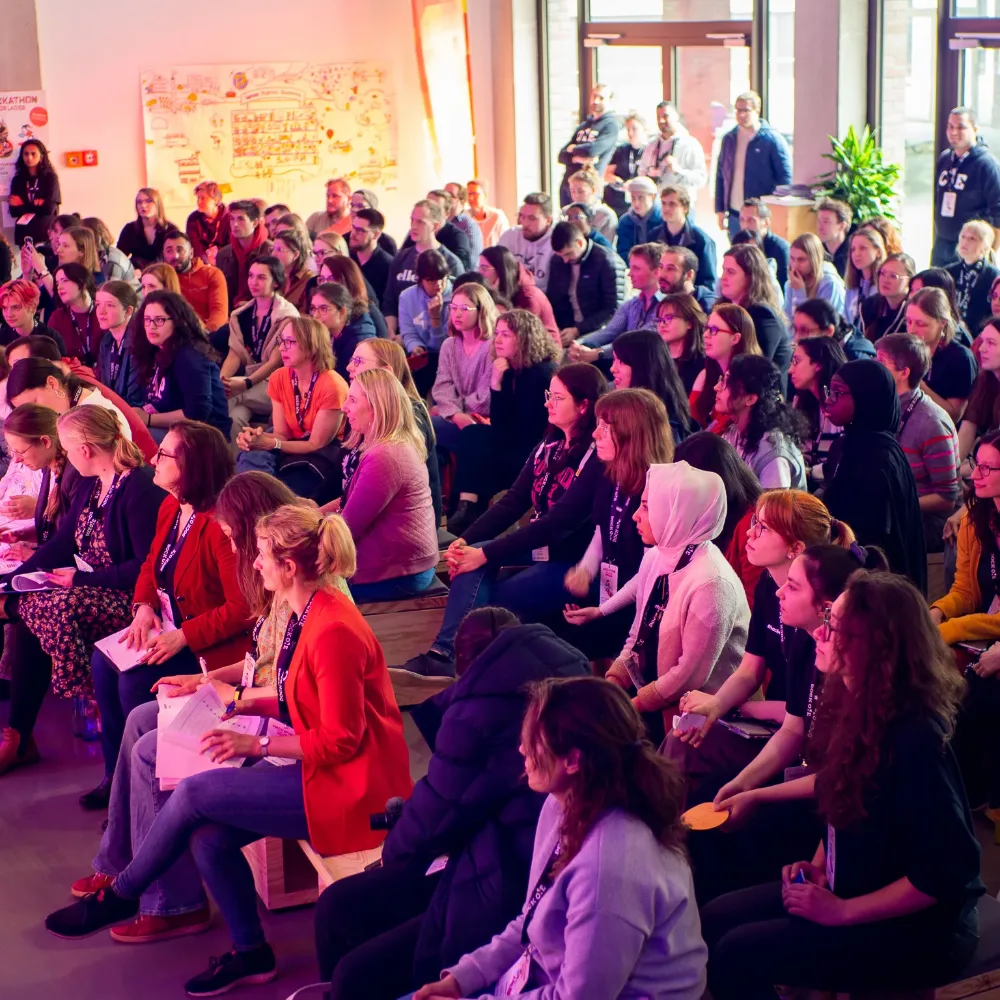 Publikum bei einer Veranstaltung im Digital Hub Industry Bremen